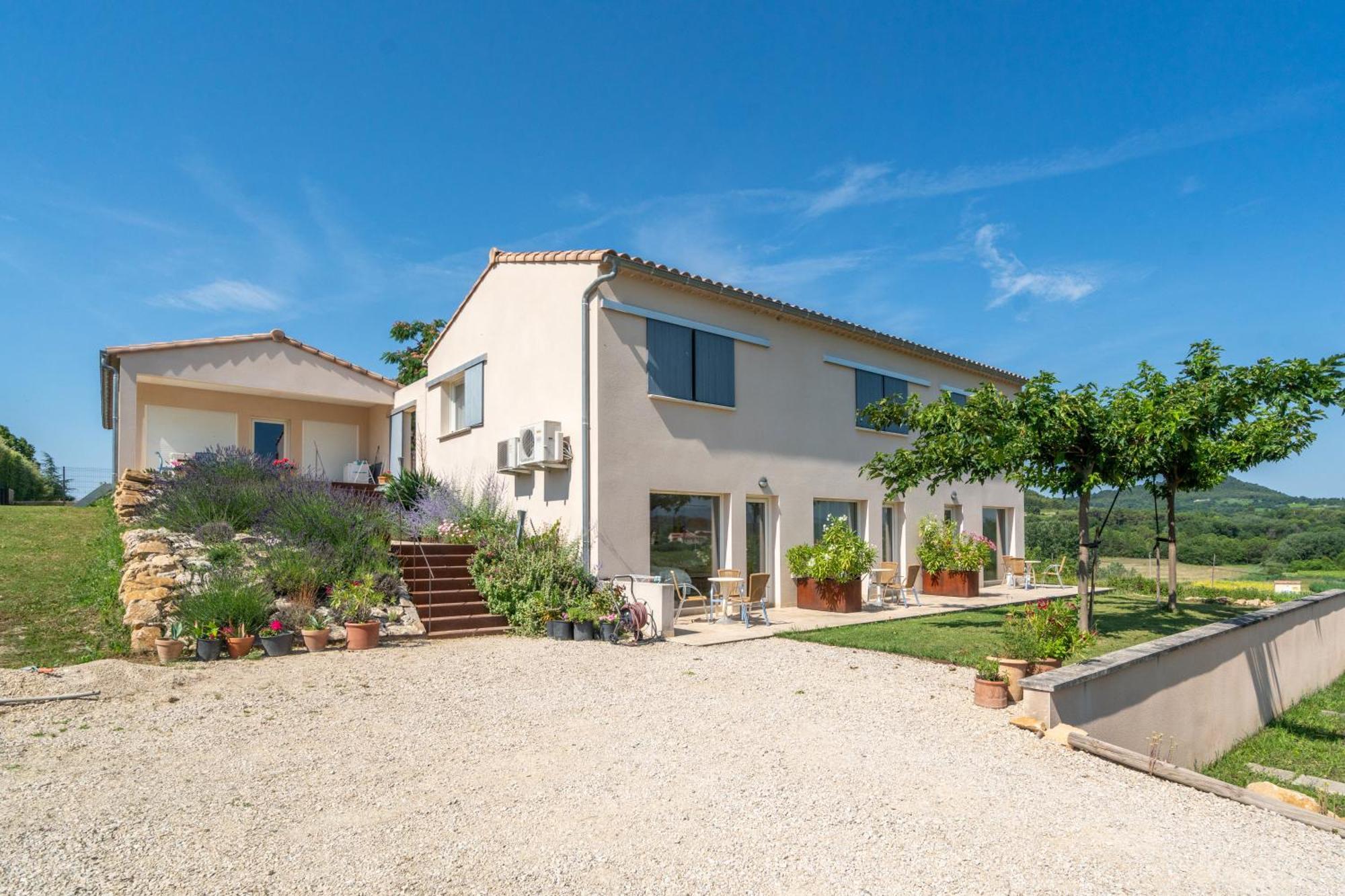 Villa Les Terrasses De Cascavelle Blauvac Esterno foto