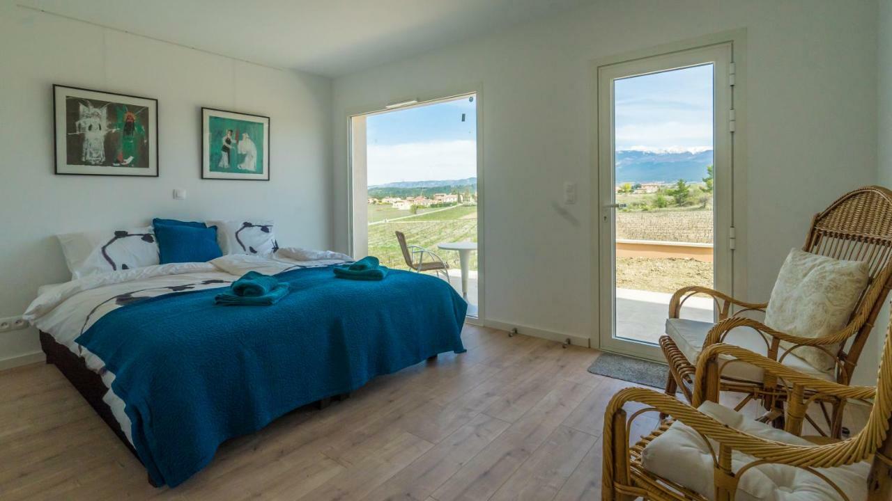 Villa Les Terrasses De Cascavelle Blauvac Esterno foto